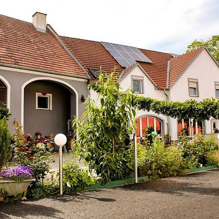 Hotel Haus Marianne à Franzhausen Extérieur photo